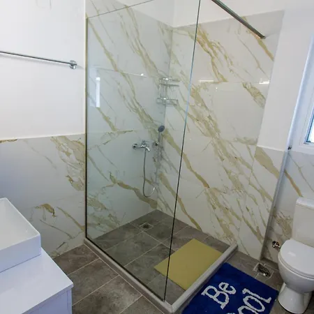 Apartment Kampos *